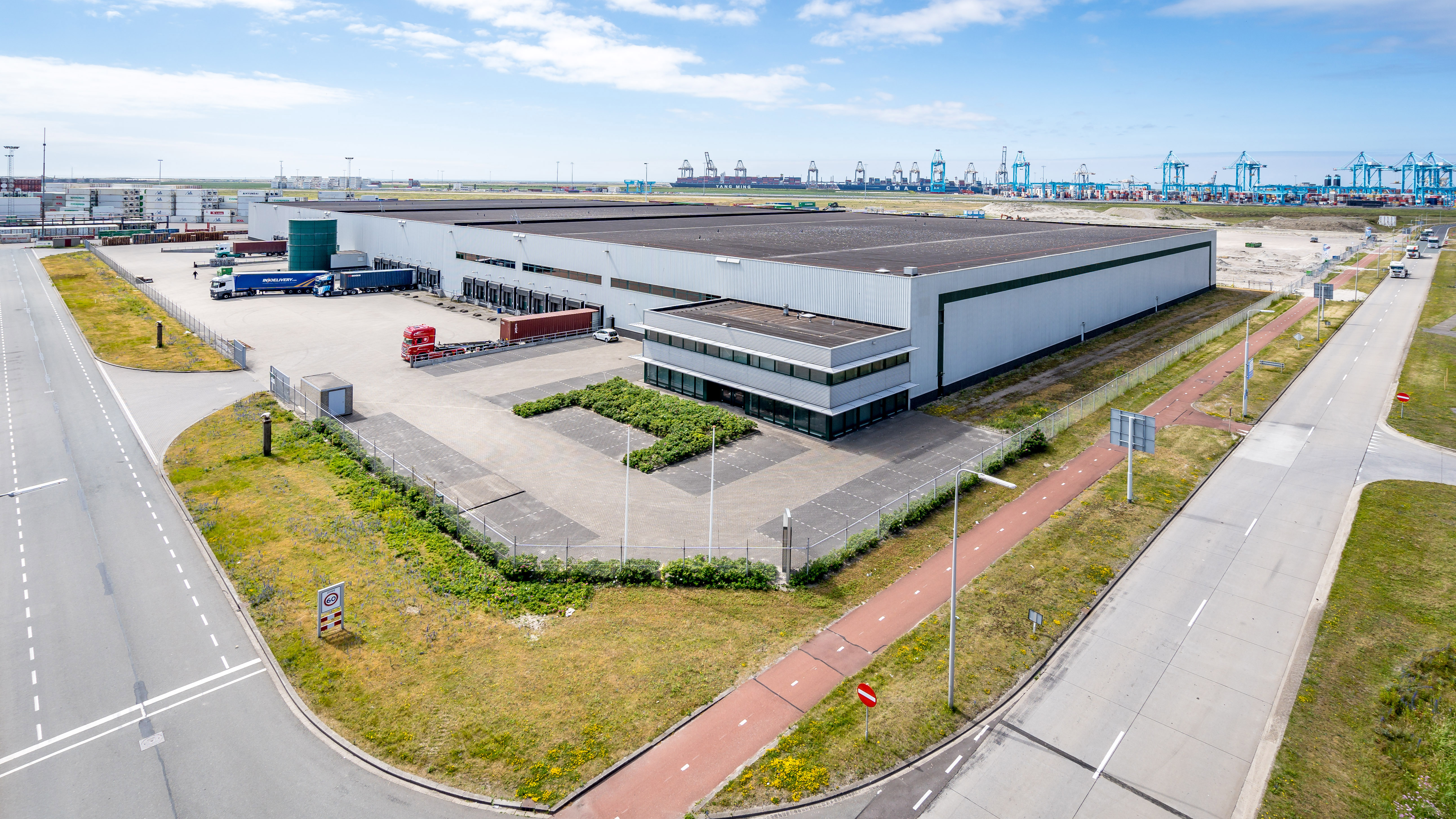 Maasvlakte DC3 Netherlands