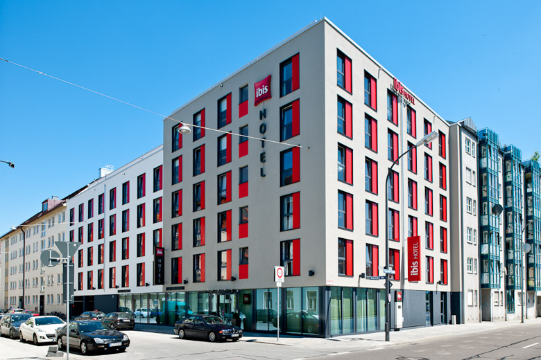 BNP Paribas REIM acquires the IBIS Munich City-South hotel